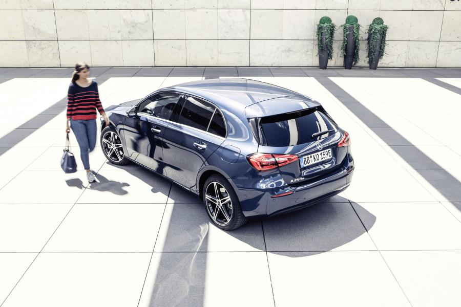  Mercedes-Benz A250 e (W177) 2019 года  (WW) (фото 22 из 33)